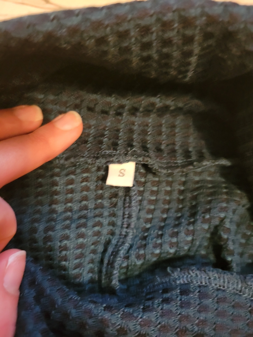 Cozy Waffle-Knit Hooded Sweater - Emerald Green - Picture 3 of 5